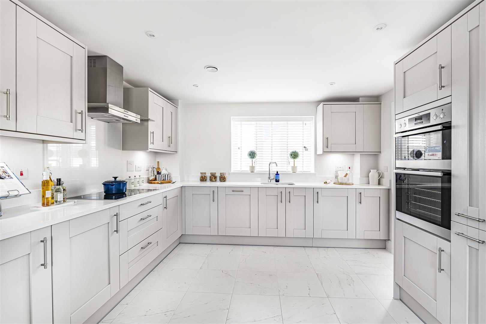 NEW SHOW HOME OPEN DAY photo - 3